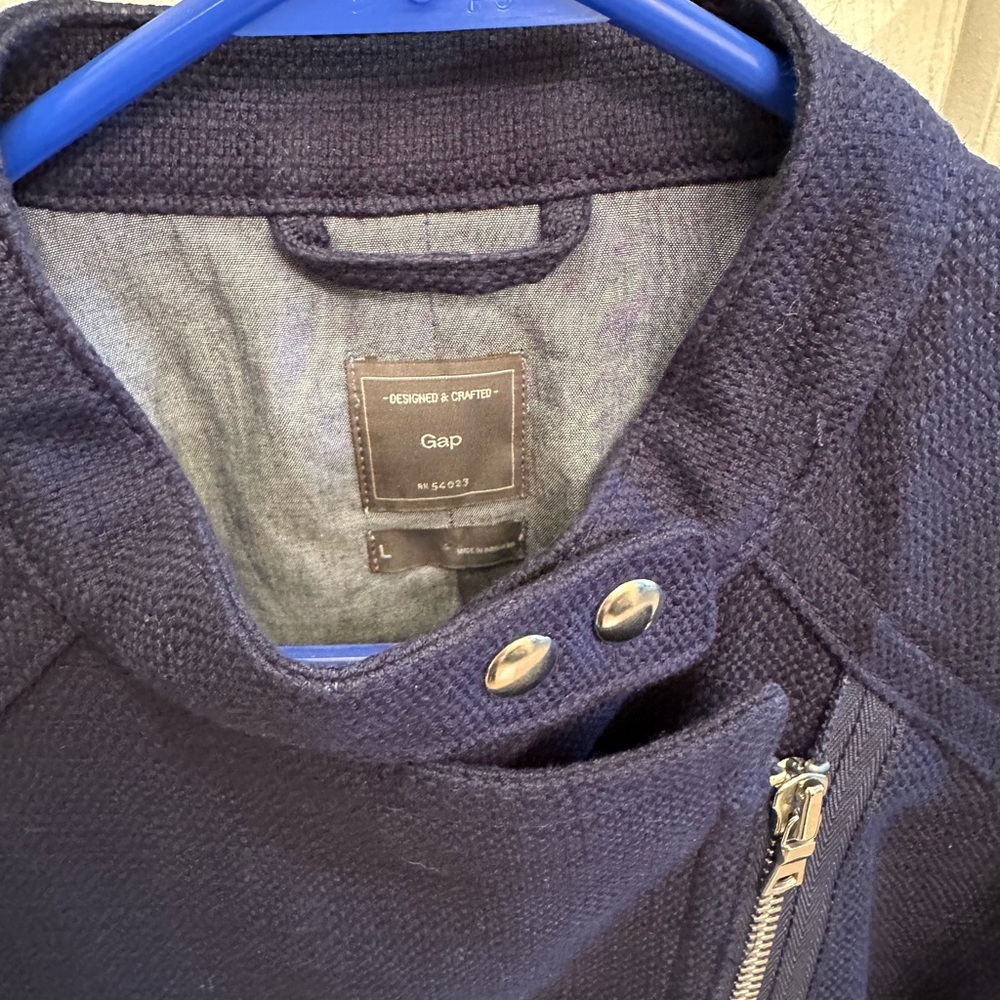 Gap Jacket. Size L. - image 2